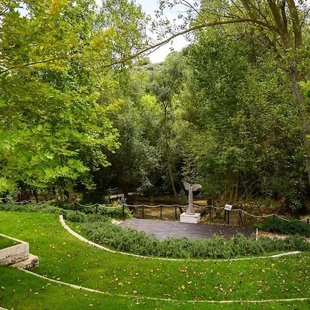 Nike Country Retreat - 8 *