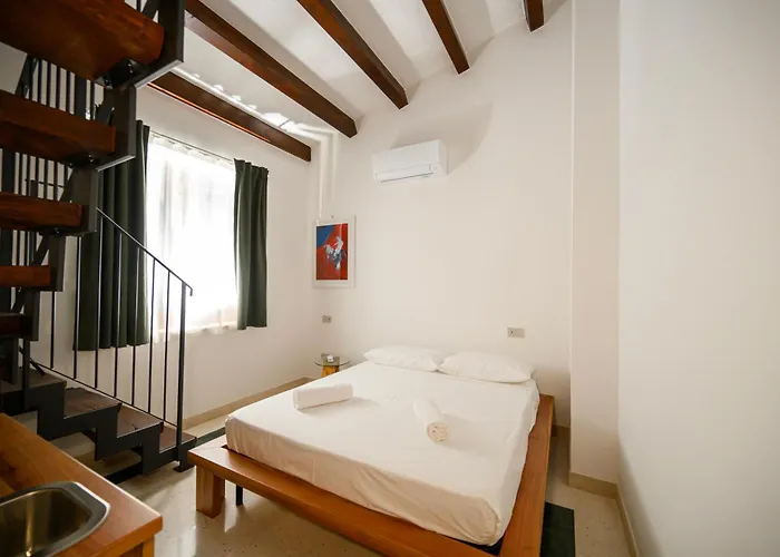 Nike Country Retreat - 8 *